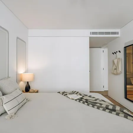Apartment Avencas - 2 Bedrooms And Shared Pool In Amoreiras